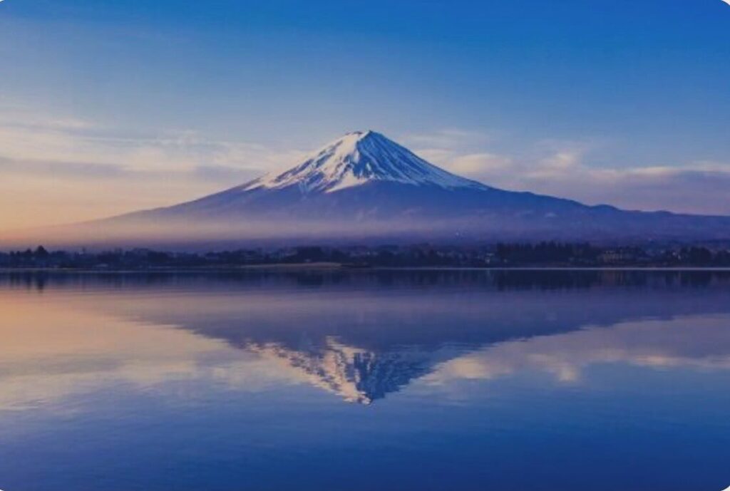 #バナジウム！バナジウムは天然水に含まれるミネラル成分のひとつで、日本では富士山周辺やその他限られた土地でしか採水できないと言われています。